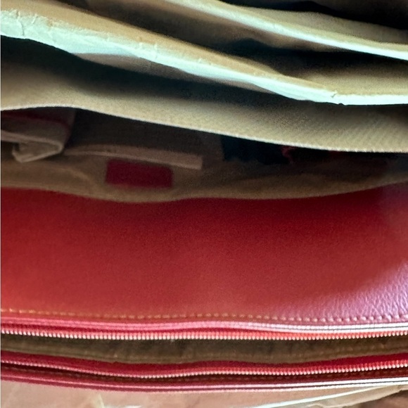 Buxton Quality red leather expandable computer “Madison Tote” Valentine red. NWT - Picture 8 of 15